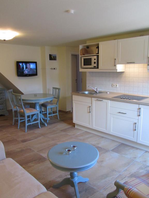 Apartmenthaus Hus Uebi By Rujana Binz Rom bilde